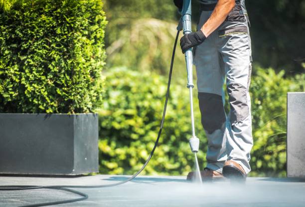 Best Oil and Grease Removal from Surfaces in Cedar Rapids, IA